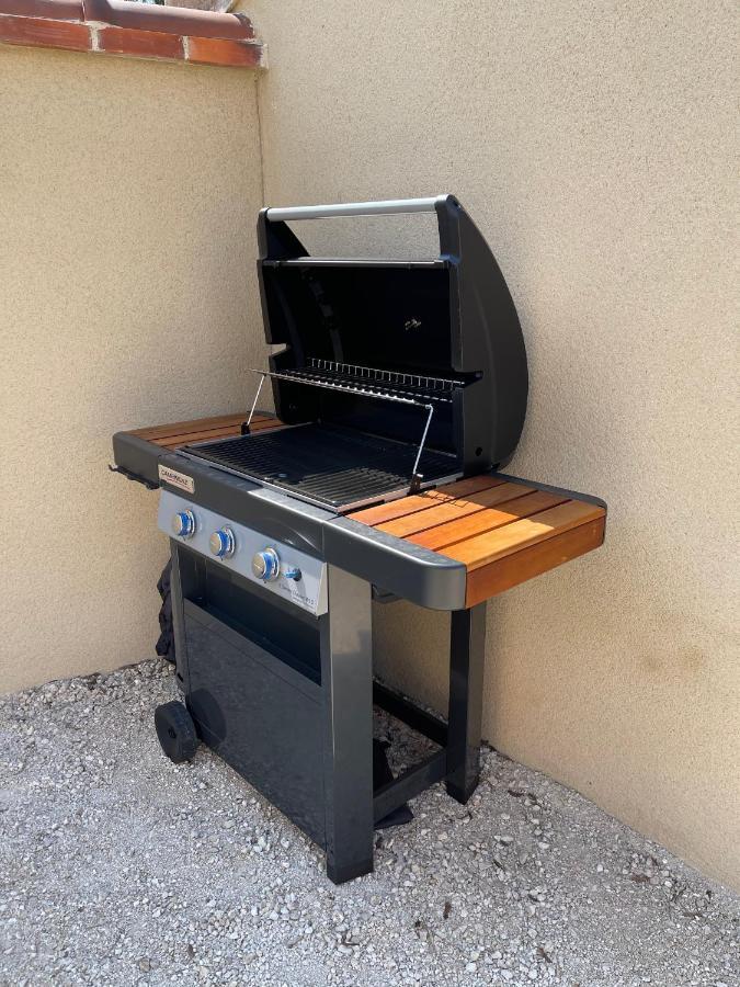 L'Atelier Du Peintre Verdier Saint-Gervais-la-Foret ภายนอก รูปภาพ